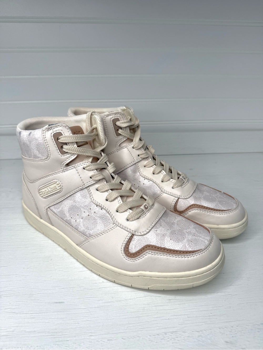 Coach Hi Top Sneakers CD304 Chalk Coated Canvas Women’s Sz 11B EUC